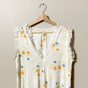 Vintage floral pattern Chevette brand night dress